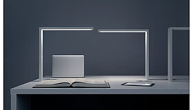 LUMEN Bibliotheksleuchte in grau bei Nachtbetrieb LUMEN Bibliotheksleuchte in grau bei Nachtbetrieb
